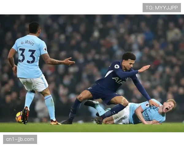 圣诞赛程成试金石,伤病潮与密集赛程定冠军归属 圣诞赛程成试金石,伤病潮与密集赛程定冠军归属