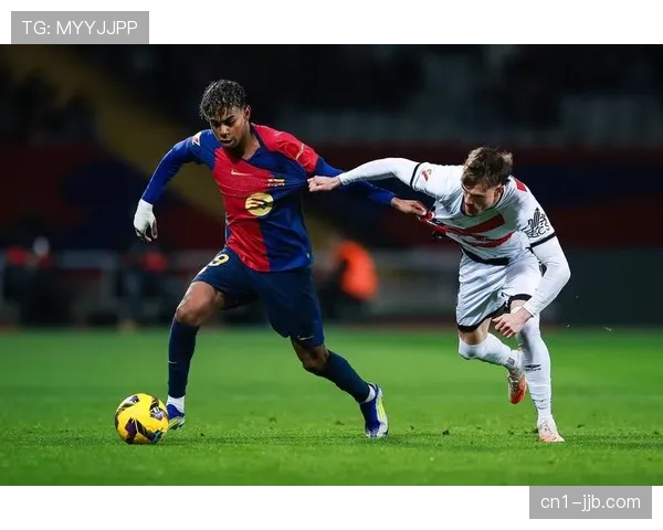 奥尔莫伤愈复出即进球,巴萨锋线竞争加剧