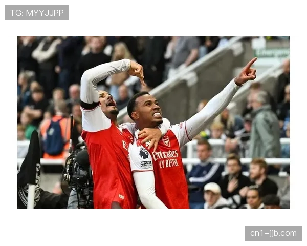 VAR介入,经长时间复核后取消阿森纳一粒点球判罚 VAR介入,经长时间复核后取消阿森纳一粒点球判罚